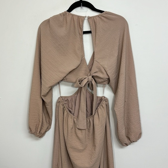 Floret Studios Long Sleeve Cut Out Maxi Dress Large - Picture 6 of 8